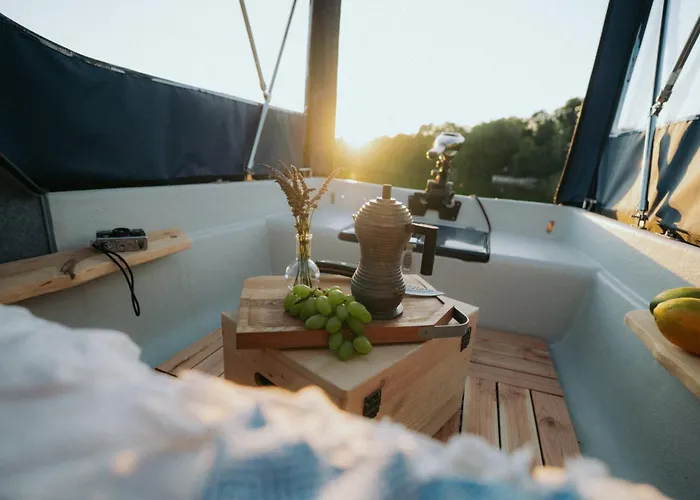 Campingboot Entenkoje بوتيل